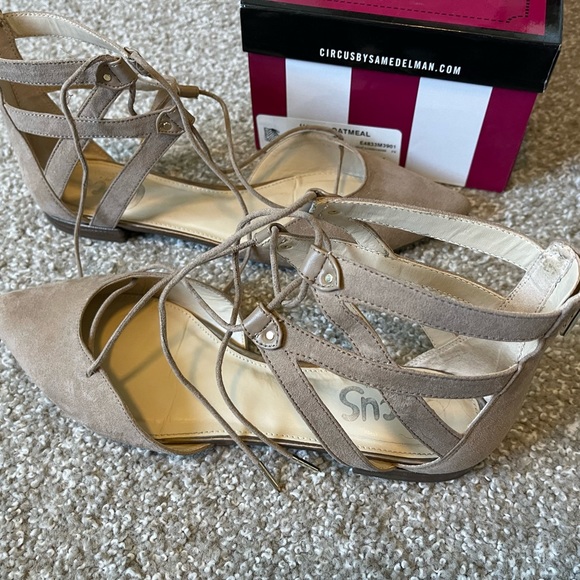 Circus By Sam Edelman Suede Flats size 9! - Picture 5 of 9
